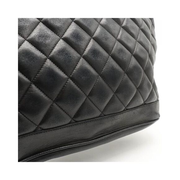 Pre Loved Chanel  255 Reissue Black Quilted Leather Shoulder Bag - Picture 8 of 8